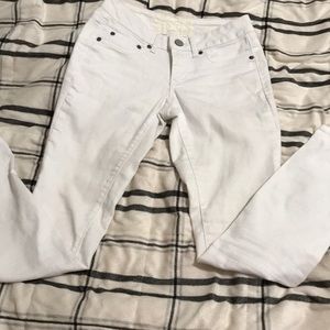 White skinny jeans